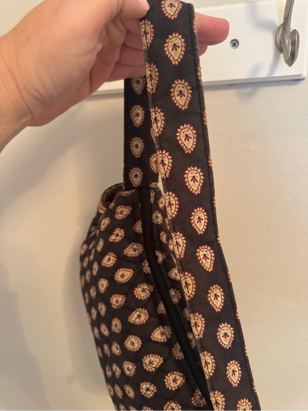 Vintage Vera Bradley Black Paisley Teardrop Shoulder bag- Retired 2002 - Picture 5 of 8